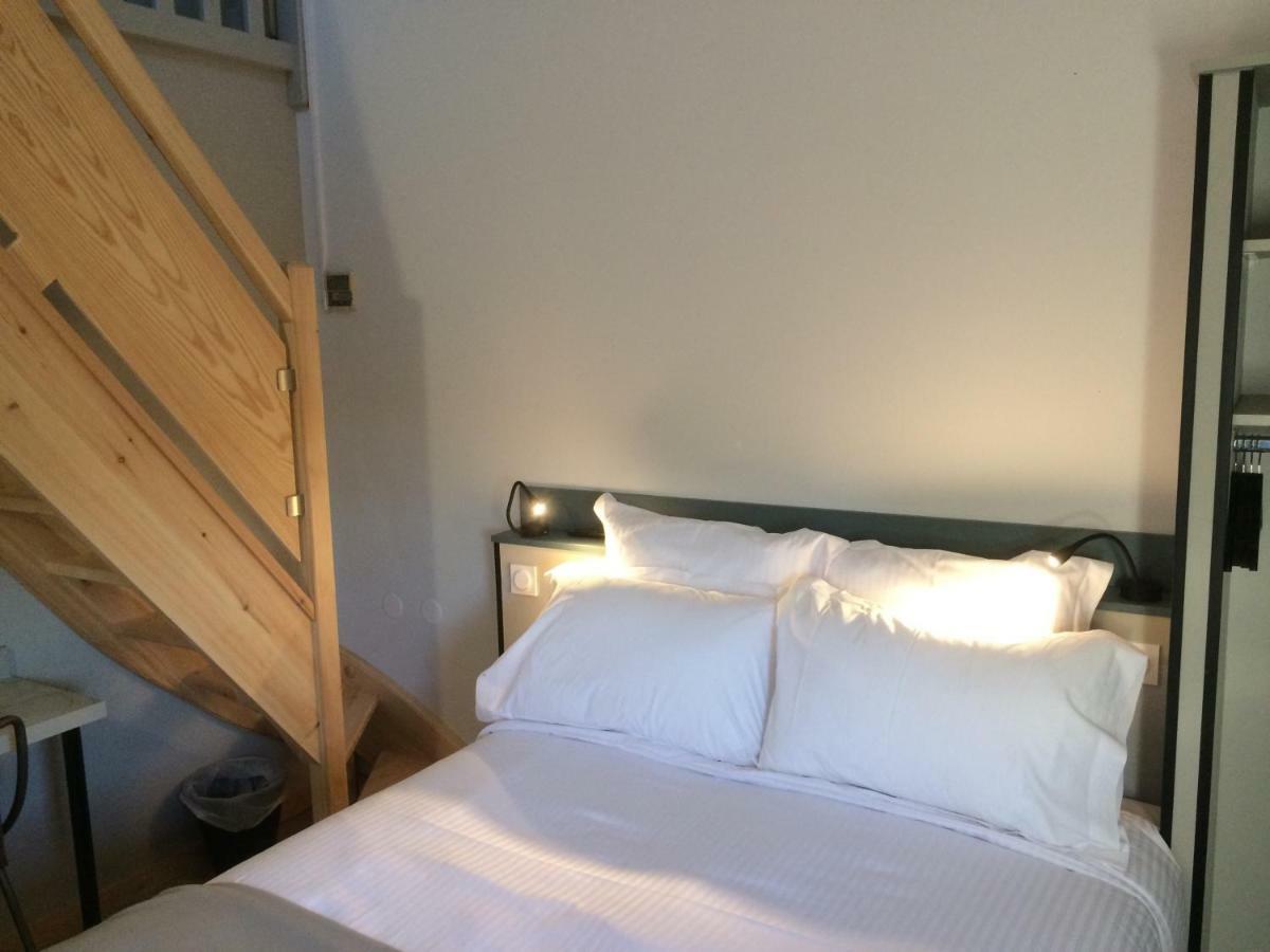 Hotel Azur แอกด์ ภายนอก รูปภาพ