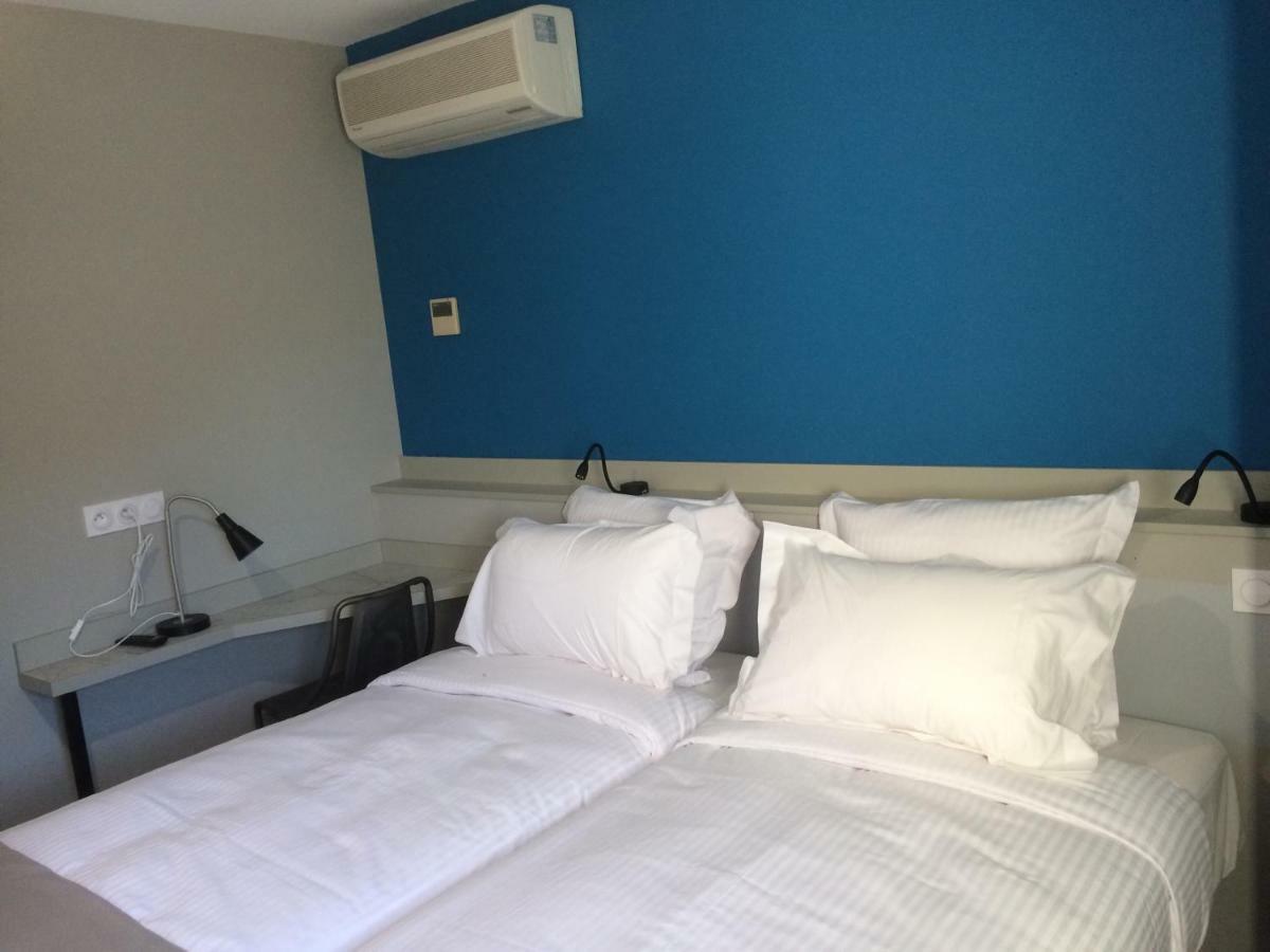 Hotel Azur แอกด์ ภายนอก รูปภาพ