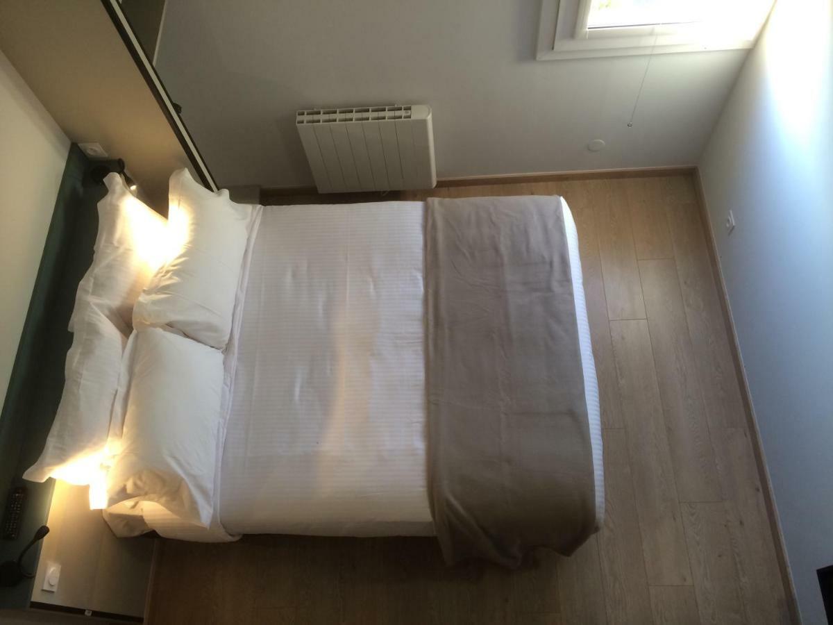 Hotel Azur แอกด์ ภายนอก รูปภาพ